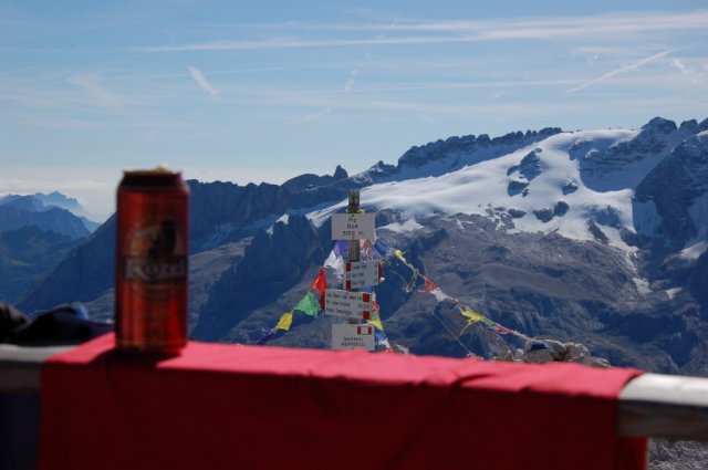 Zátiší s Kozlem a marmeládou