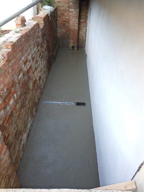 uprava_dvorku_a_zidky_06